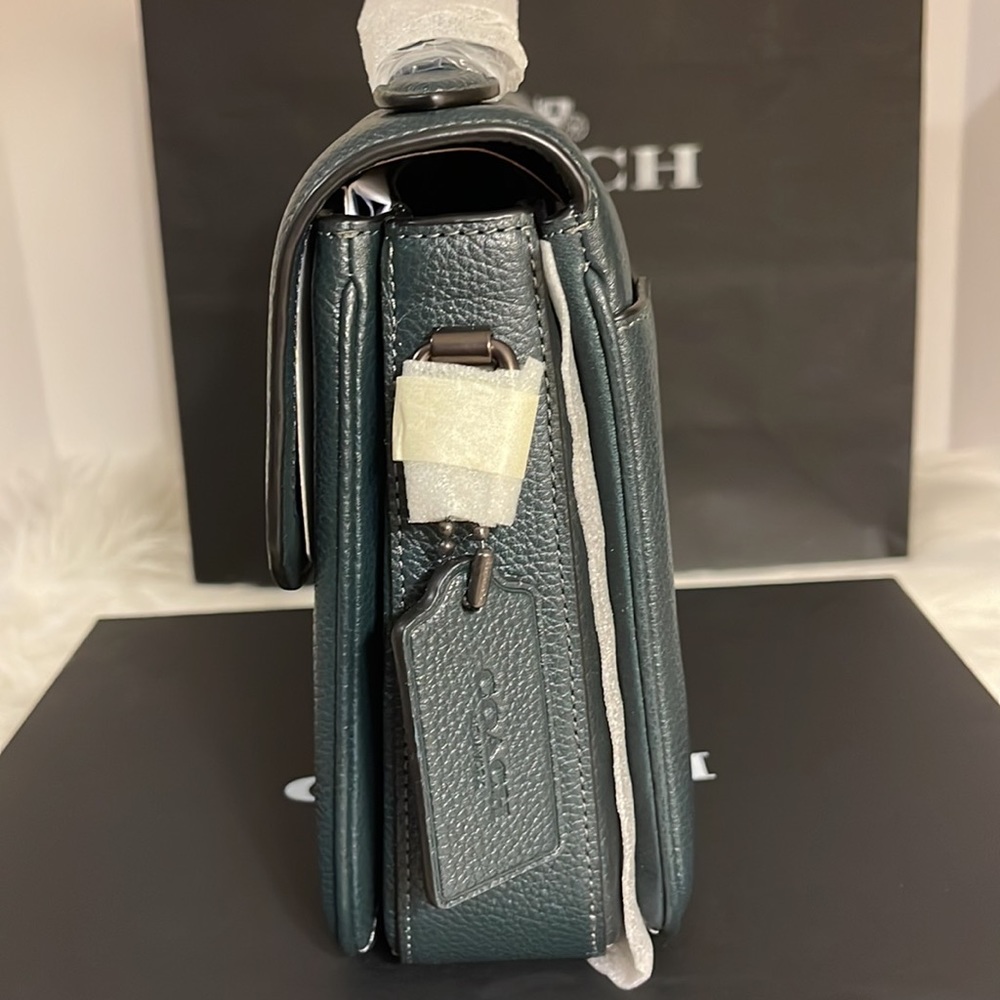 SOLD🇨🇦!! Coach Cassie in Pine Green - Picture 8 of 13